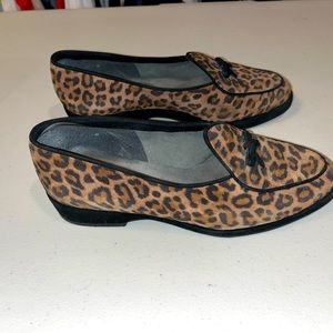 Stuart Weitzman leopard print loafers
